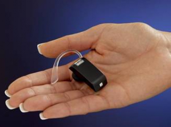 BlueAnts Z9 Bluetooth Headset Brings New Voice Isolation Technology To Life