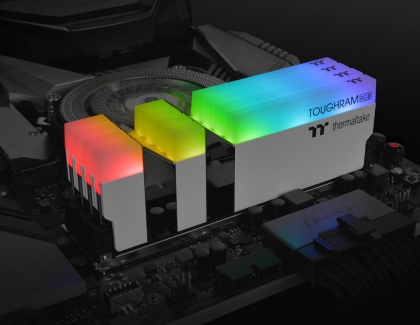  Thermaltake Launches TOUGHRAM DDR4 16GB 4400MHz Desktop Memory at CES2020