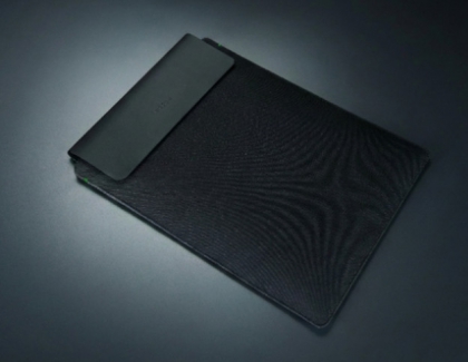 Razer Elevates Everyday Carry with the Laptop Sleeve 16” with Wireless Charging