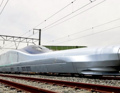 Japan's Alfa X Bullet Train Reaches 400km/h Speed