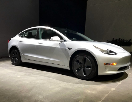 Tesla to Offer a Model 3 to be "Pwnd"