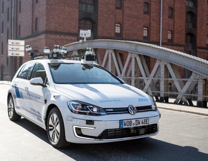 VW Starts Testing Self-Driving Golf in Hamburg