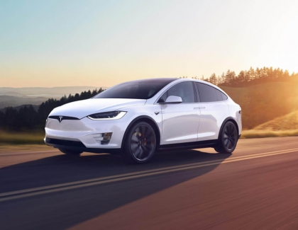 Tesla's Software Version 9.0 Released, New AutoPilot Features Are Missing