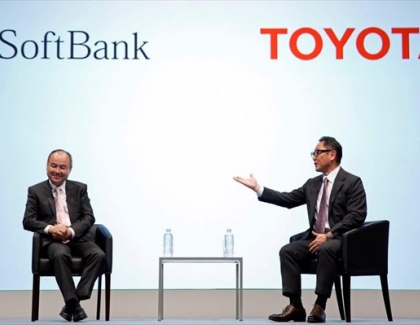 Toyota and SoftBank to Develop Self-driving Car Services