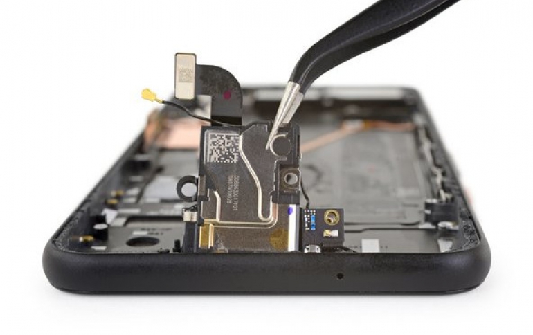 Pixel 4 XL Teardown Unveils tiny Soli Radar Chip, Samsung-made 90 Hz OLED Display