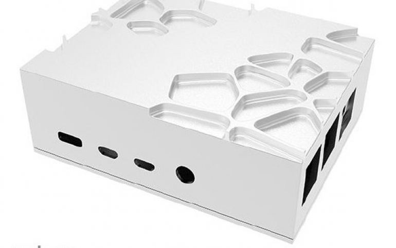 Akasa's New Gem Pro a fanless case for the Raspberry PI 4!