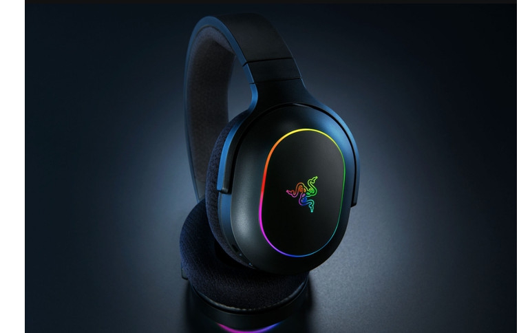 Introducing the Razer Barracuda X Chroma