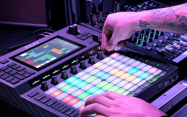  Akai Proffessional Introduces the Force Standalone Production / DJ Performance Device