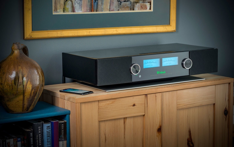 McIntosh RS200 Wireless Loudspeaker System Now Available
