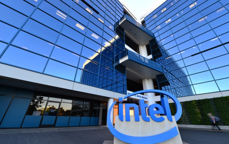 Intel Executive Says That EUV-Enabled 7nm Process Chip Technology Is On Track