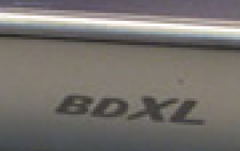 LG Hitachi Showcases Slim-type Hybrid Optical Disc Drive, 4X Portable BDXL Drive at Computex