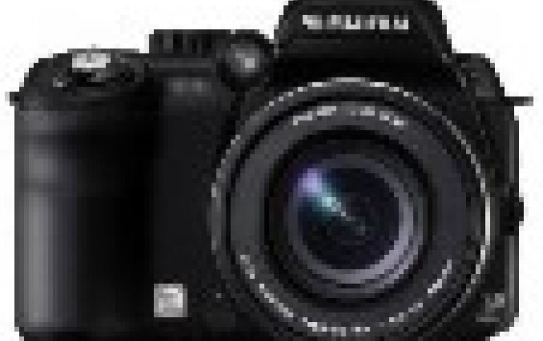 Fujifilm Launches 9 Megapixel Digital Cameras