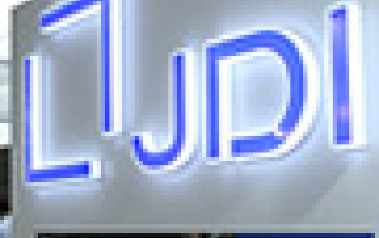 Japan Display Develops 5-inch Full-HD TFT LCD Module with
Touch Functionality