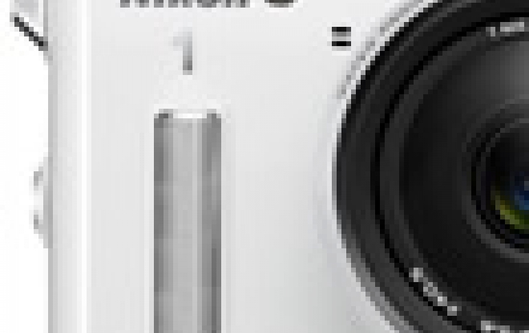 NIKON 1 AW1 Interchangable Lens Camera Is Waterproof, Shockproof