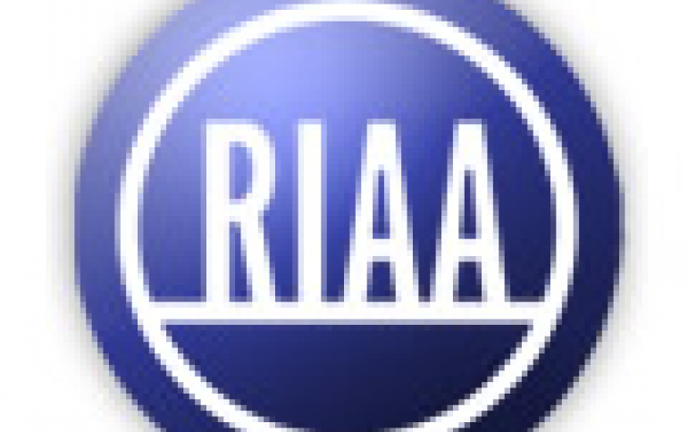 RIAA Says U.S. Music Business Remained Relatively Flat in 2014