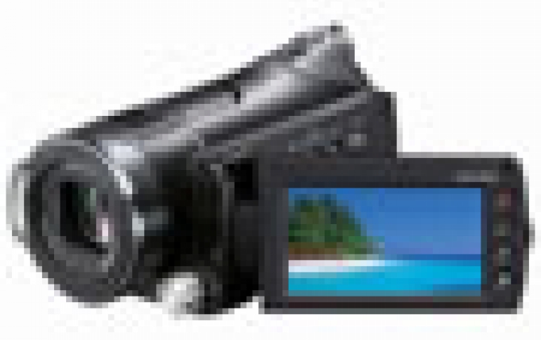 Sony HDR-CX12 HD AVCHD Camcorder with Smile Shutter and face detection technologies