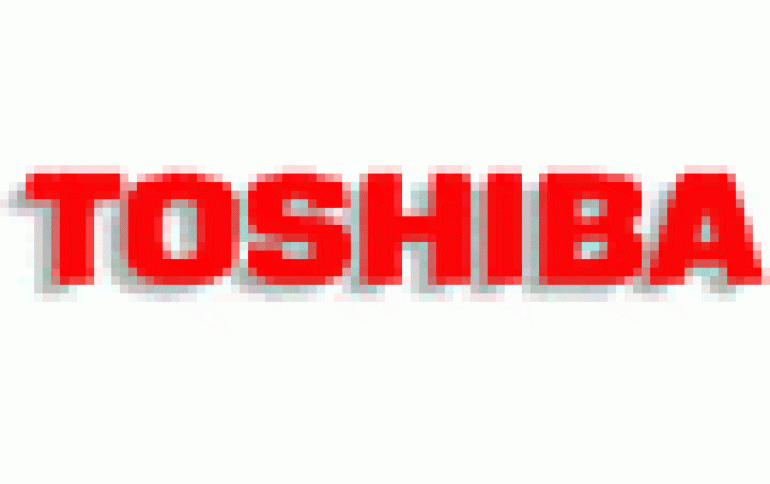 Toshiba Showcases First Notebook Computer with HD DVD-ROM Drive 