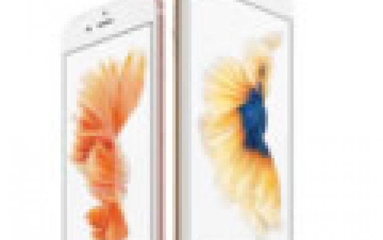Apple Trumpets Record iPhone Sales